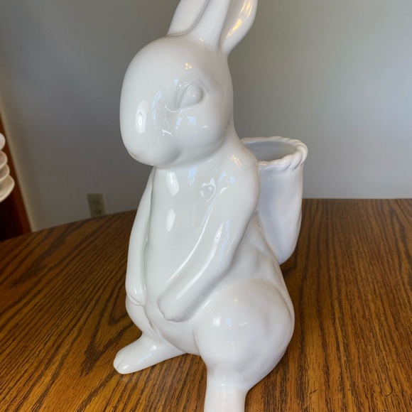 Rae Dunn Easter Bunny Rabbit Magenta Backpack Flower Basket Vase Rabbit HOP 11" - Picture 2 of 6